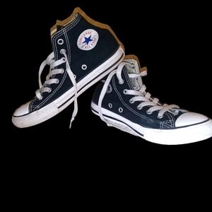 Kids converse shoes